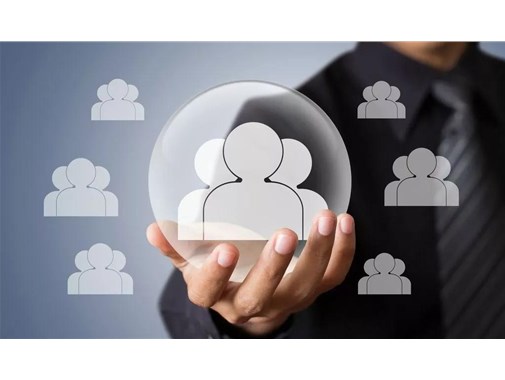 一個(gè)人的才華只有建立在優(yōu)秀的人格上，才有意義